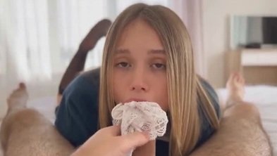 Алёна захотела секса в розовый персик в трусах бывшей жены